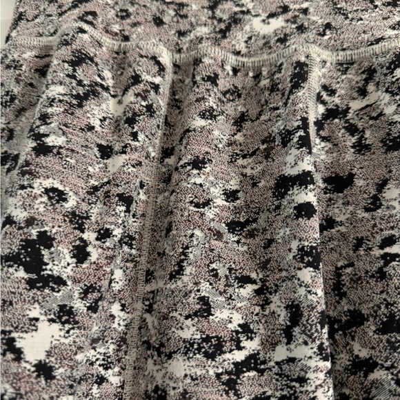 Athleta Salutation Stash Joggers - Picture 2 of 5